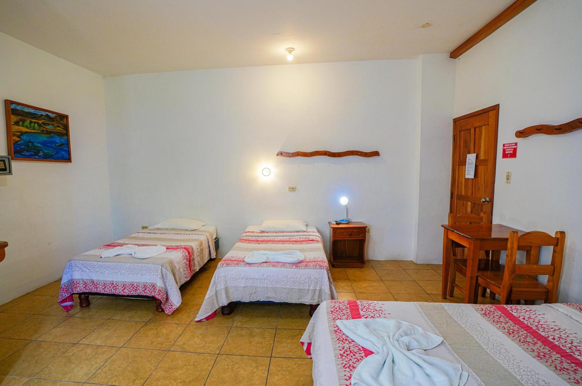 Galapagos Verde Azul Puerto Ayora  Εξωτερικό φωτογραφία
