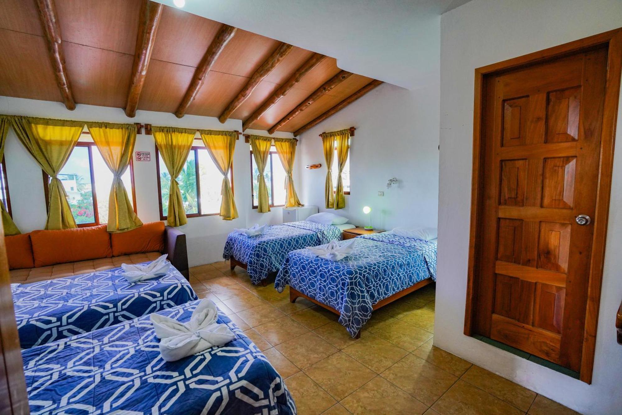 Galapagos Verde Azul Puerto Ayora  Εξωτερικό φωτογραφία