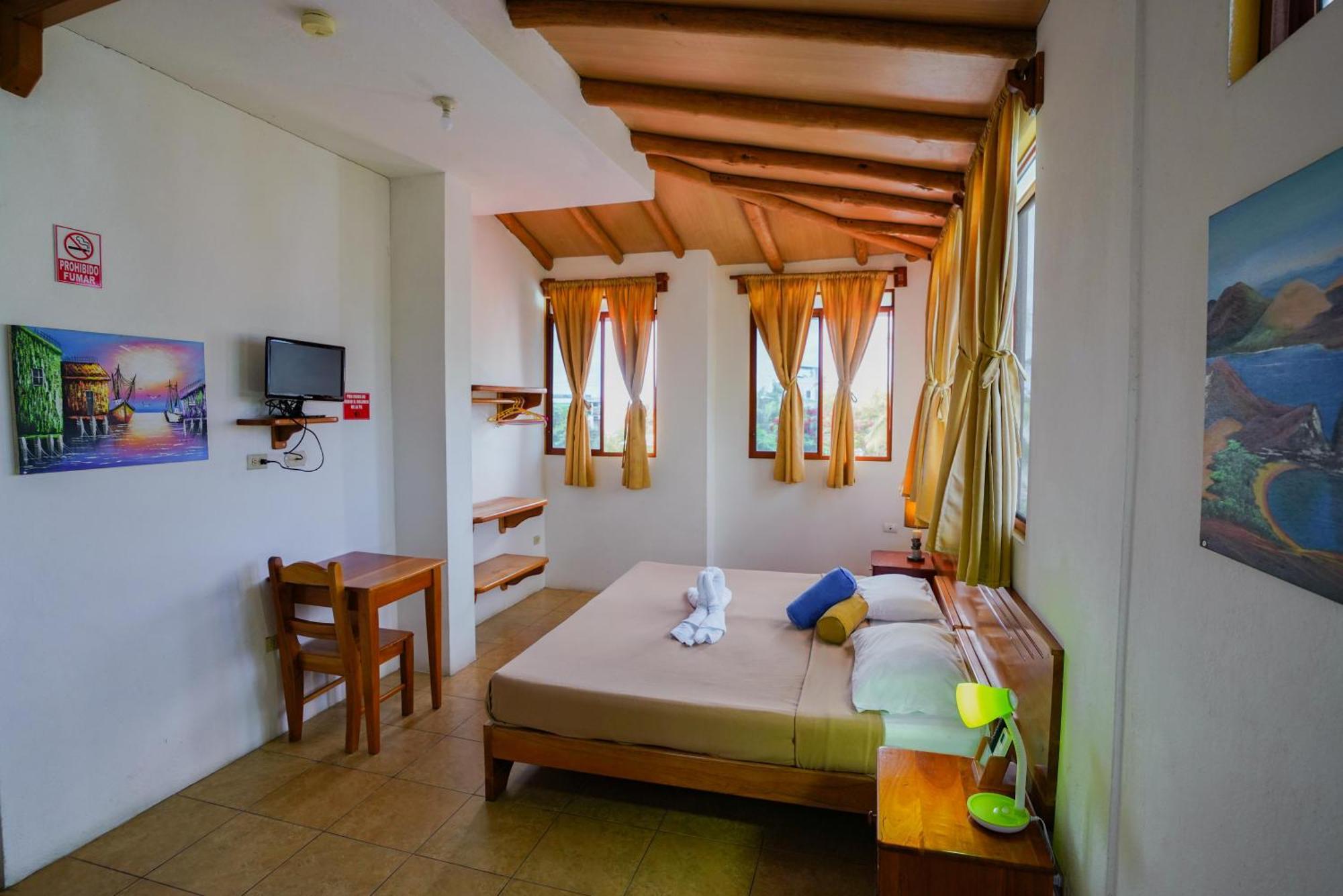 Galapagos Verde Azul Puerto Ayora  Εξωτερικό φωτογραφία
